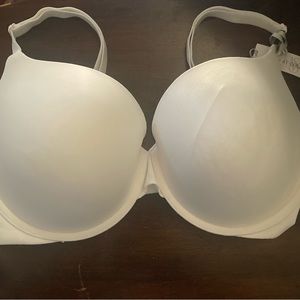 Victoria’s Secret brand new size 36dd t-shirt push-up full coverage